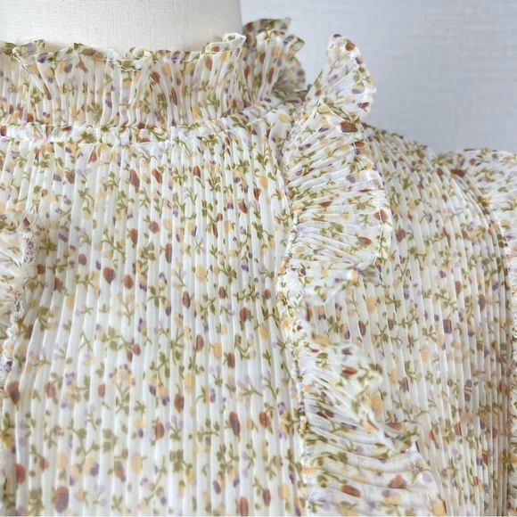 Cottagecore Womens Maxi Pleated Floral Dress size Small-Medium in soft yellow - Picture 10 of 15
